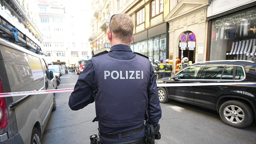 WIEN: POLIZEIERMITTLUNGEN NACH BRAND MIT TOTEM IN WIENER INNENSTADT