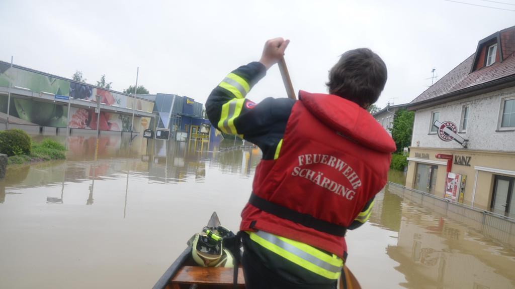 OÖ: Evakuierung per Boot