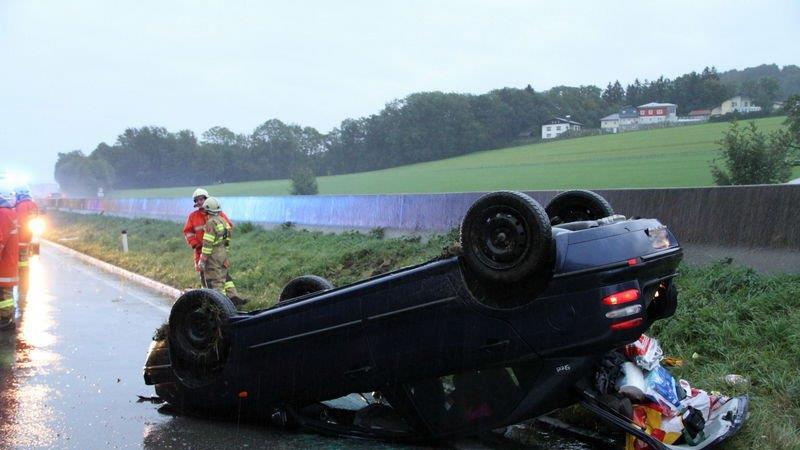 Pkw-Überschlag auf A1