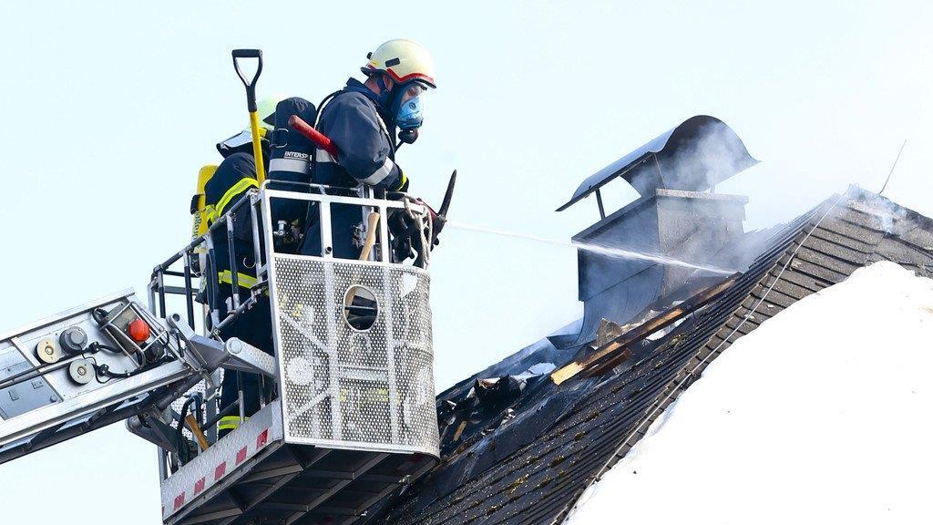 Wohnhaus in Flammen