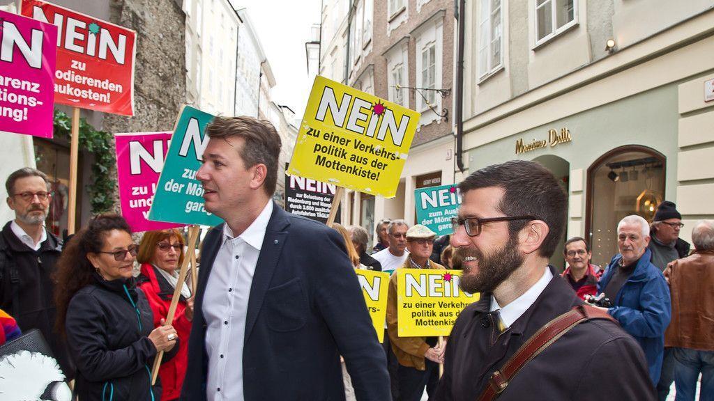 Demo gegen den Ausbau der Mönchsberggarage