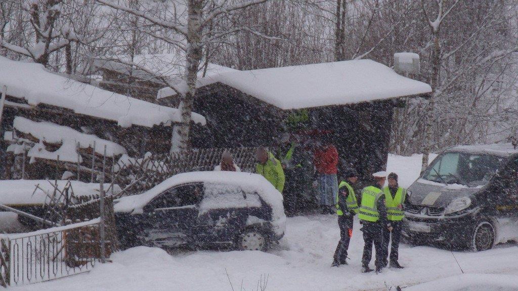 Schnee: Crash in Ebenau