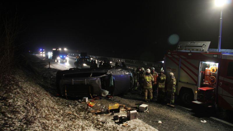 Mehrfachüberschlag auf A1 bei Mondsee: Mehrere Personen verletzt