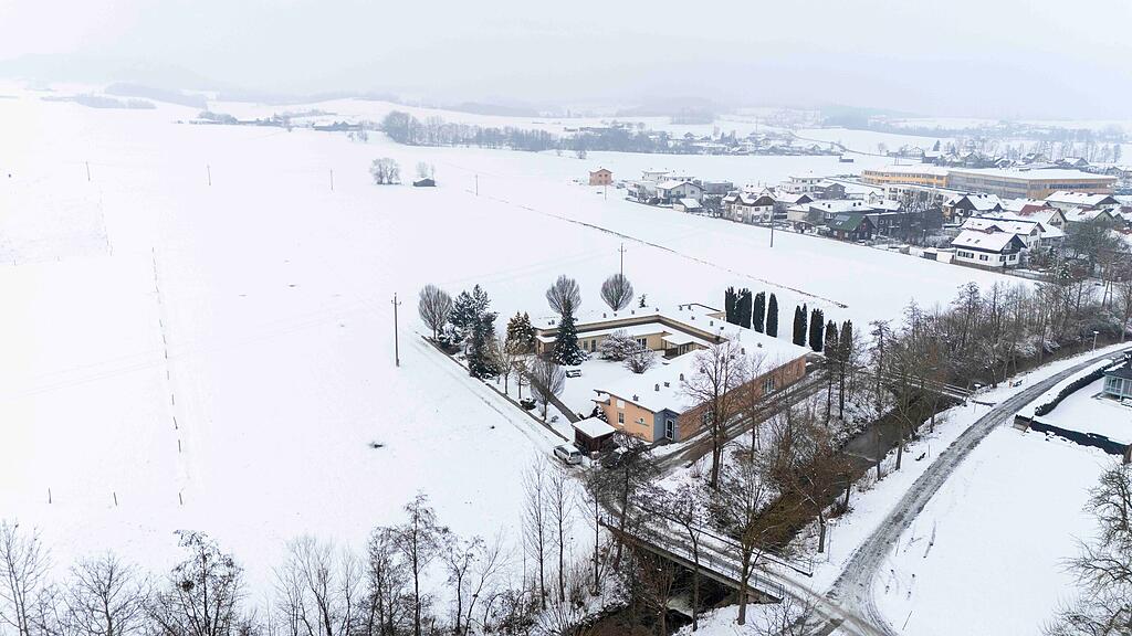 Frau erfriert auf Feld in Waldzell