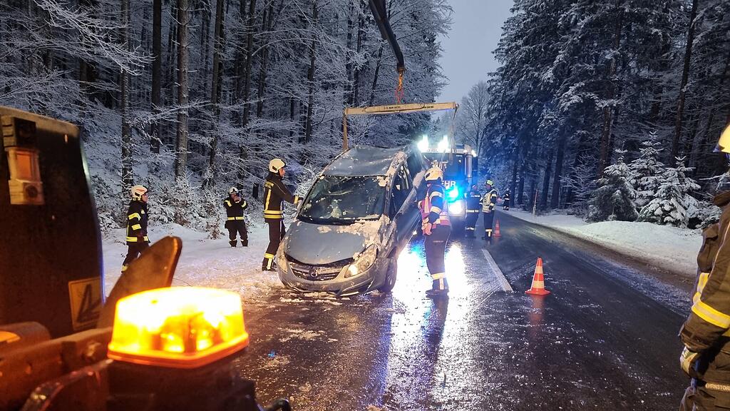 Fahrzeugüberschlag in Bad Ischl