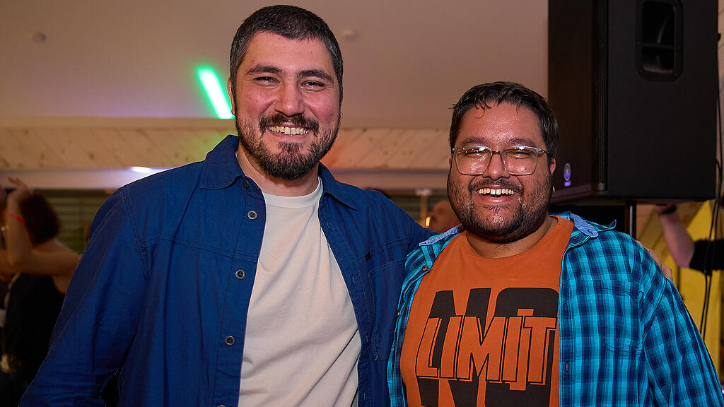 \u00dc30 DE LUXE SINGLE PARTY
