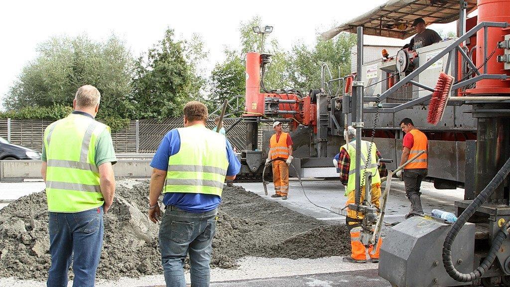 A1: Asphaltierungsarbeiten gestartet