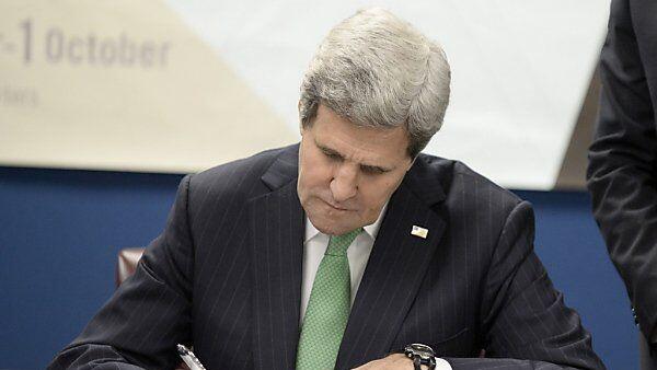 Unterschrift von US-Außenminister Kerry