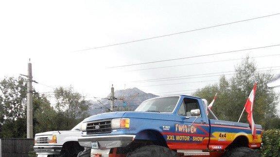 Monster Truck Stunt Show