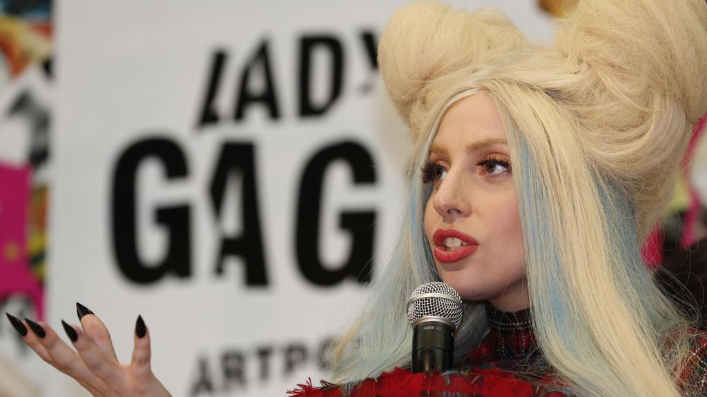 Lady Gaga 2013