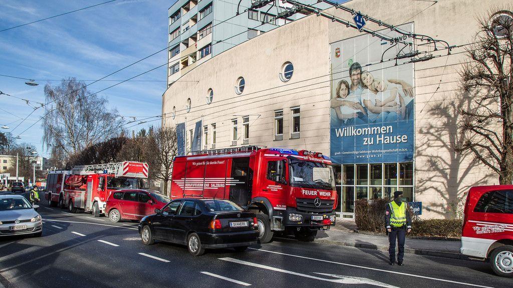 Christbaumbrand im GSWB-Gebäude