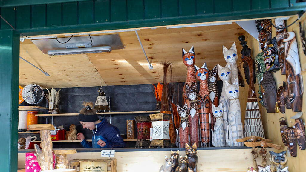 Aufbau Salzburger Christkindlmarkt, 14.11.2024