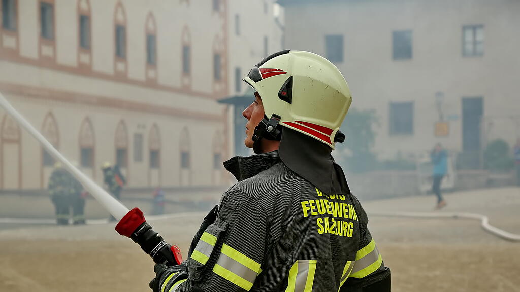 Feuerwehr-\u00dcbung auf der Festung, I