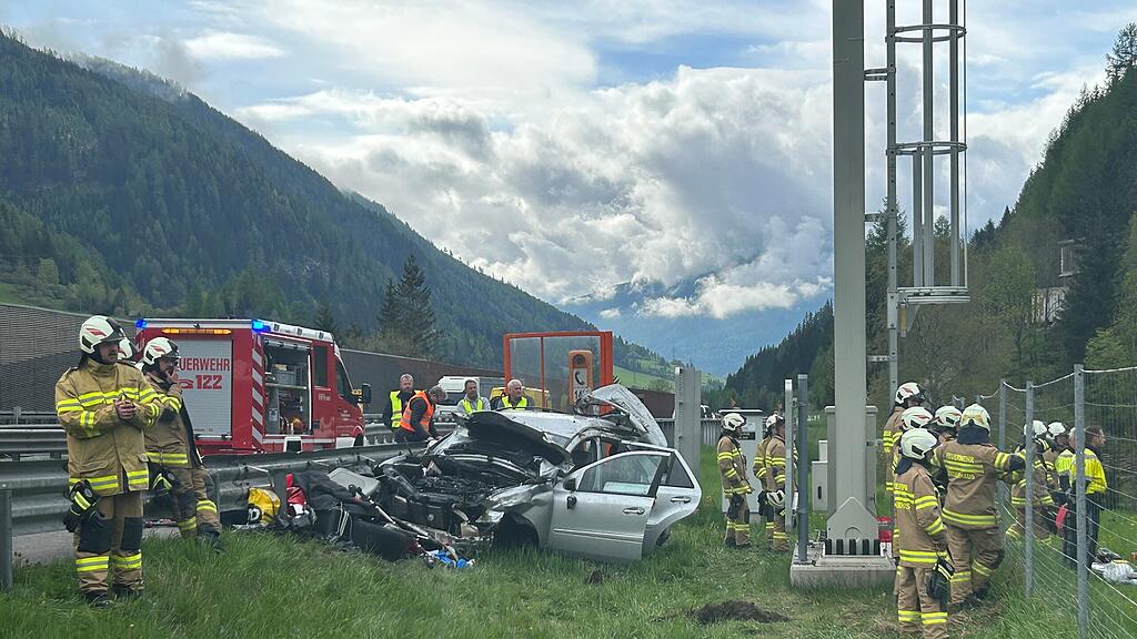 Auto-Überschlag auf A10 in Zederhaus
