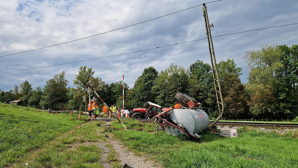 Crash Traktor Lokalbahn Bergheim