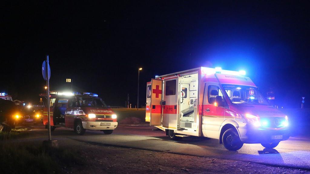 Piding: 20-Jähriger kracht alkoholisiert mit Pkw in Sattelzug