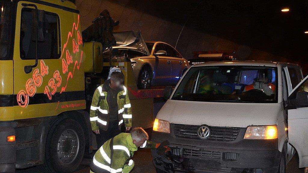Massenkarambolage im Hieflertunnel