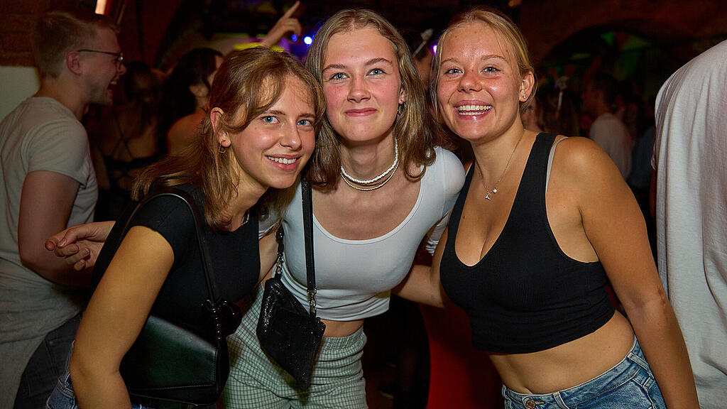S-BUDGET PARTY