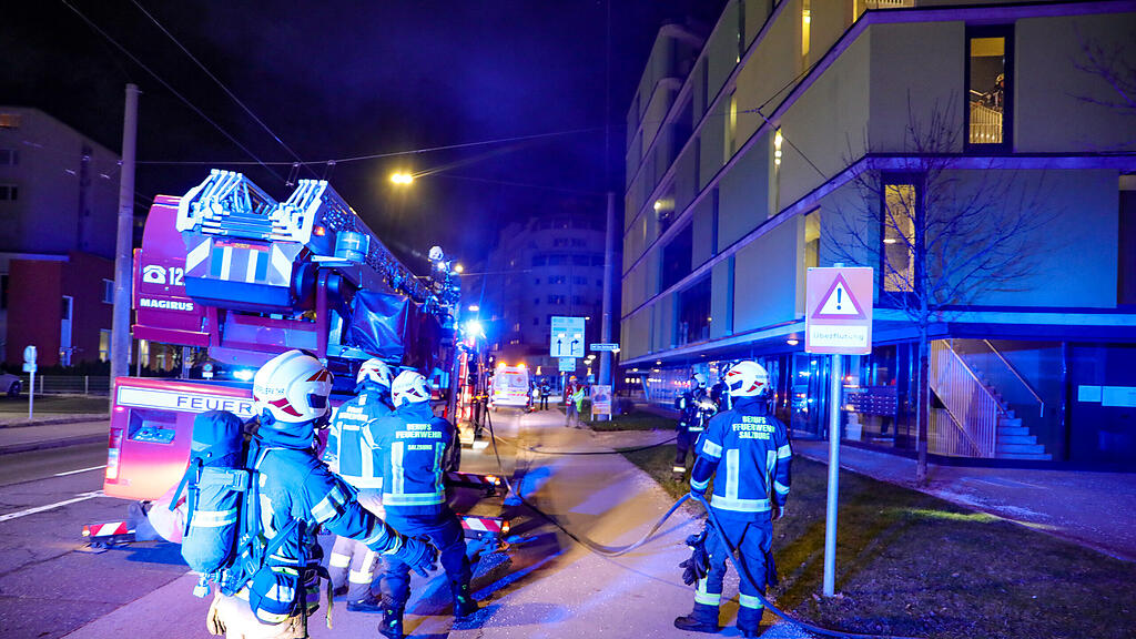 20240130_fmt_balkonbrand_ignaz_harrer_strasse_mw-5.jpg