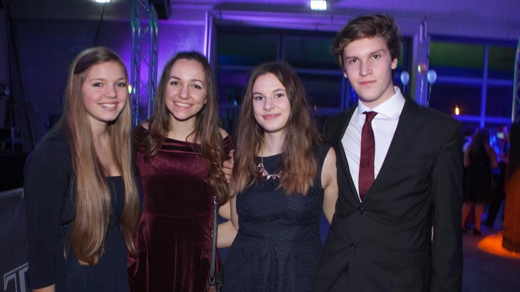 AKADemy Awards, III