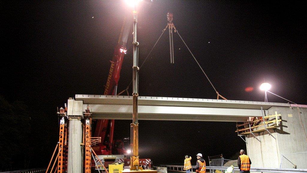 Bauarbeiten auf der A8