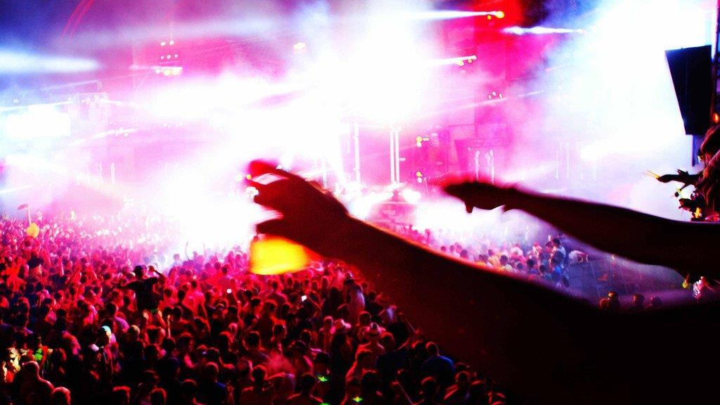 Nervo am Samstag