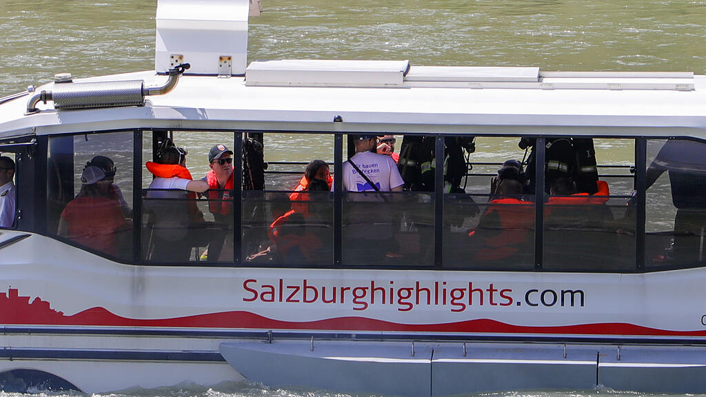 Stadtfest Samstag, Einsatzübung auf der Salzach