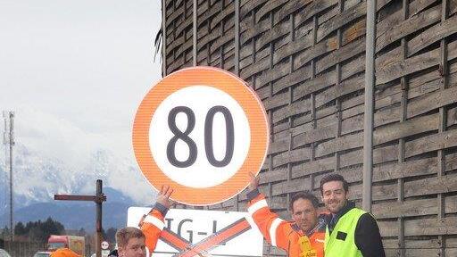 "Tempo 80"-Schilder