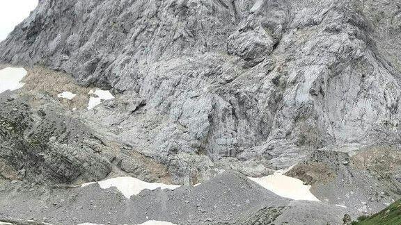 Bundesheerhubschrauber stürzt in Kärnten ab