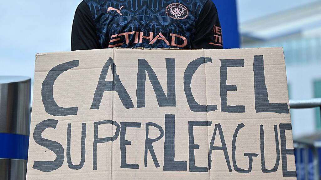Super_League_Fan