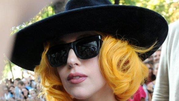 Lady Gaga und Hund: Ankunft in Wien