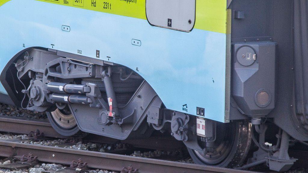 Zuggarnitur am Salzburger Hauptbahnhof entgleist II