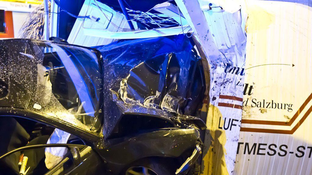 Rudolfsplatz: Alko-Lenker rast in Container