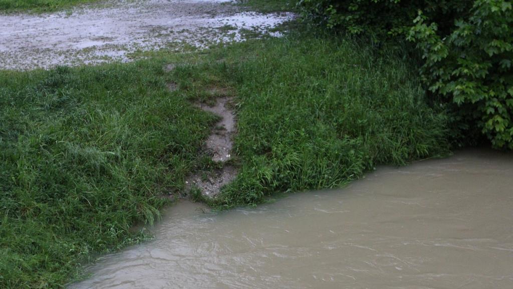 Hochwasser: Lage im Lkr. Traunstein angespannt