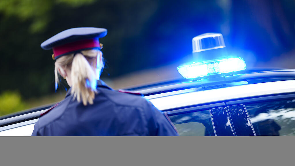 symb_Polizei symb_polizeiauto symb_blaulich