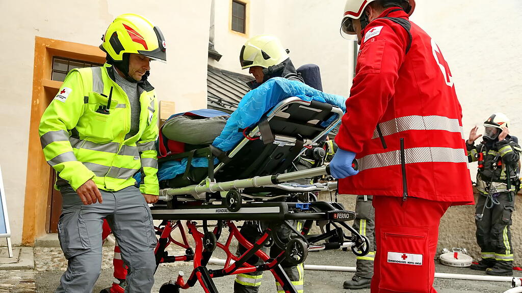 Feuerwehr-\u00dcbung auf der Festung, I