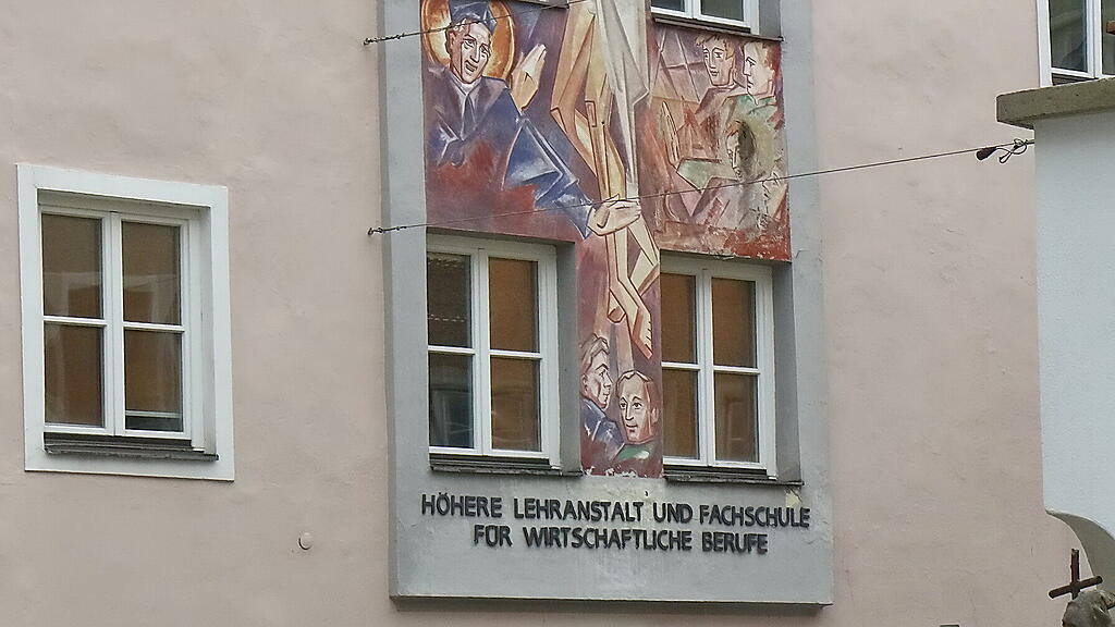 schulen, Salzburg, zugesperrt, Fachschule für wirtschaftliche Berufe Hallein, Volksschule Vorderfager Elsbethen