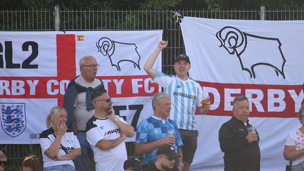 Red Bull Salzburg gegen Derby County