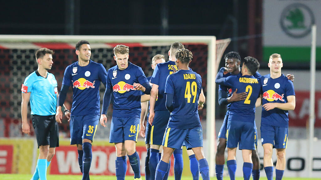 Kapfenberger SV, Liefering, Fußball