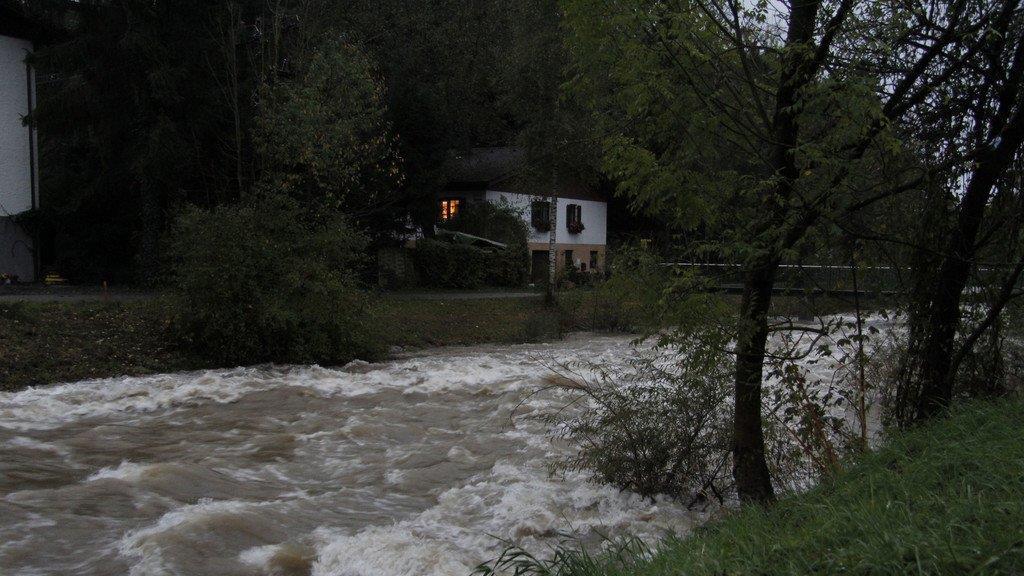 Wintereinbruch: Wassermassen in Bergheim