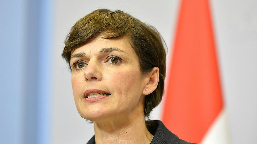 SPÖ-Chefin kritisiert Kurz' Agieren