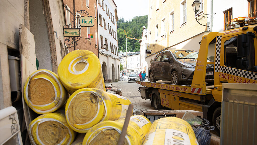 Aufr\u00e4umen in Hallein, DI
