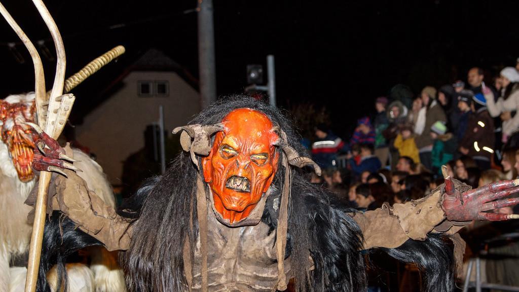 Gnigler Perchtenlauf
