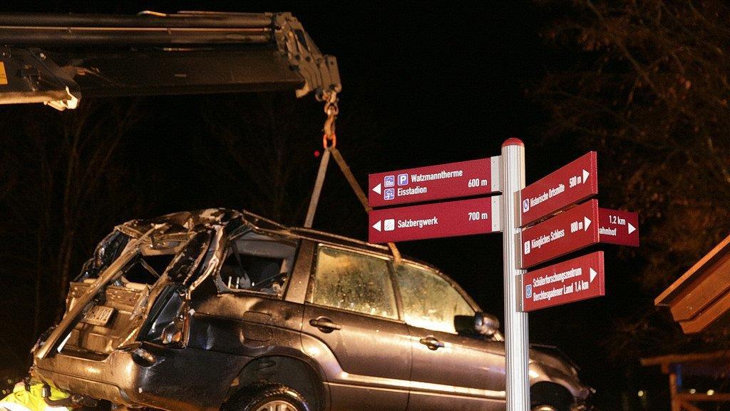 Pkw stürzt in Berchtesgadener Ache