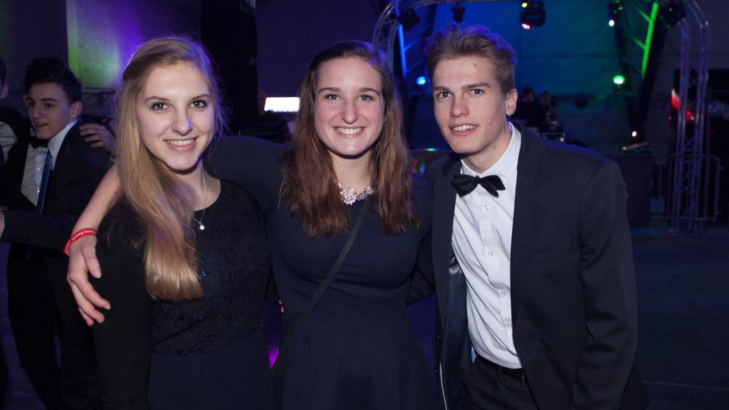 AKADemy Awards, III