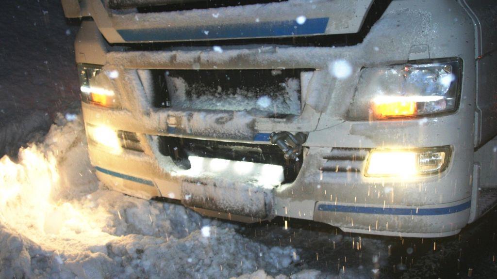Schneefahrbahn auf B154