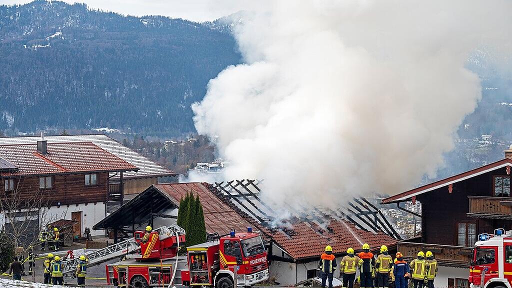 Stall in Berchtesgaden in Flammen