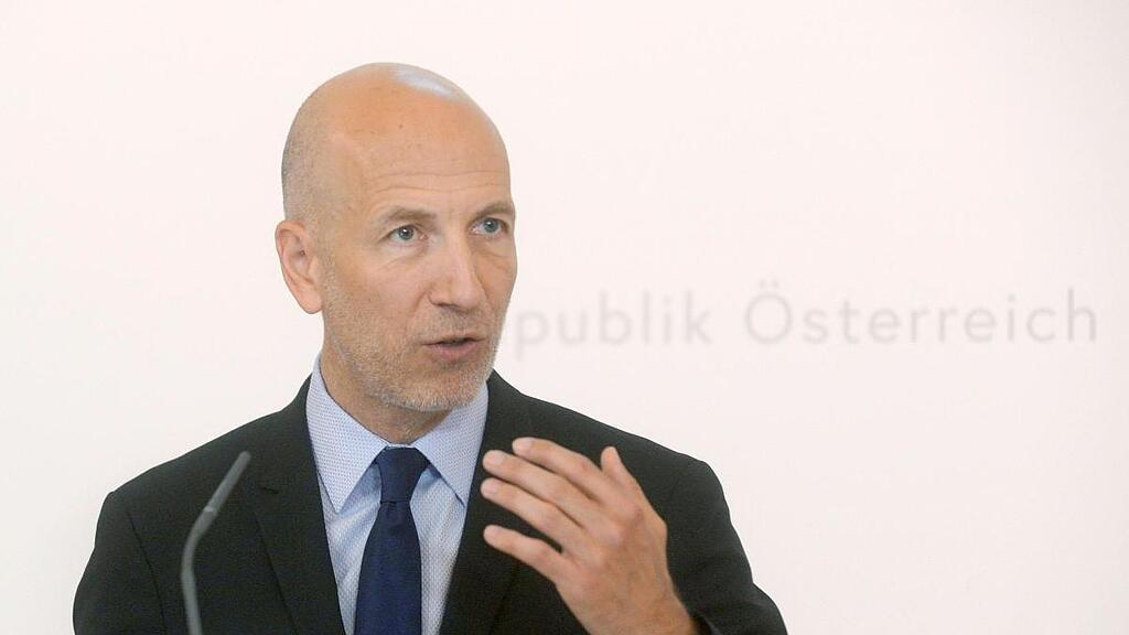 Arbeitsminister Kocher bittet bei 3G-Regel noch um etwas Geduld
