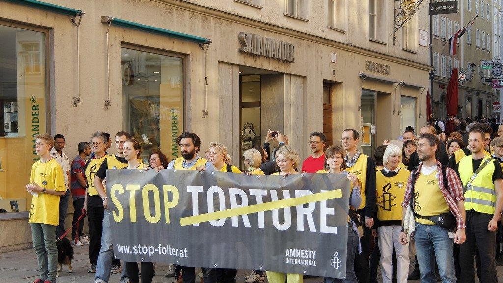 Demo gegen Folter