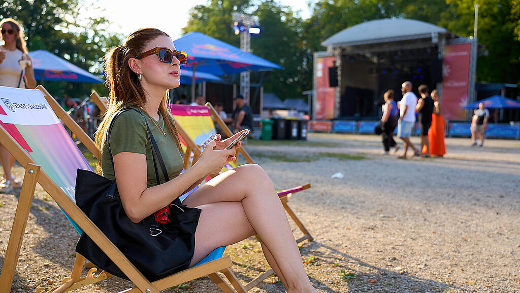 Live in Salzburg, Volksgarten